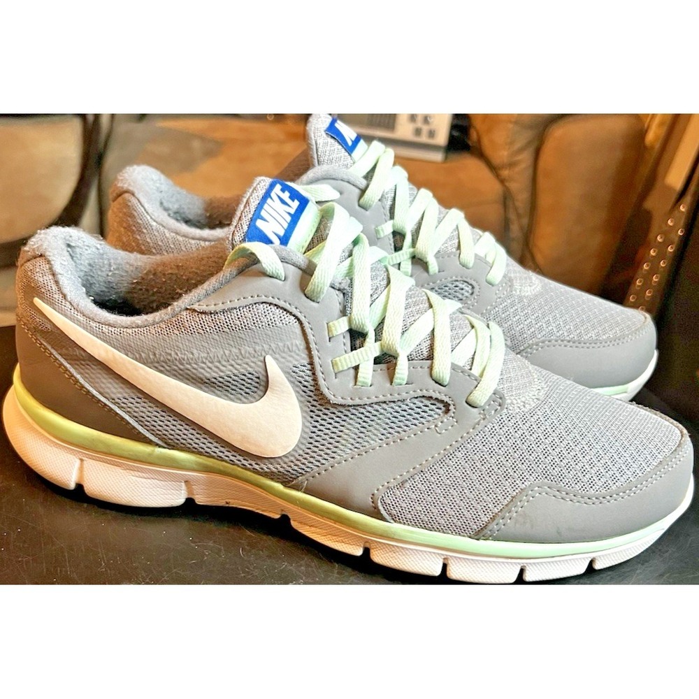 Nike Flex Experience RN 3 Women's 10 Gray/Teal Running Shoes Comfort Lightweight